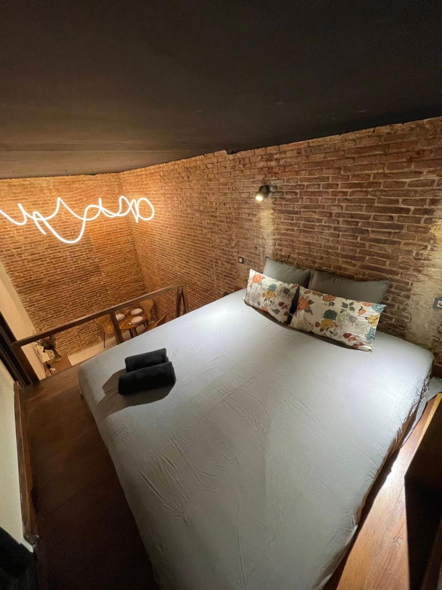 Apartamento Moderno En Edificio Historico Madrid Bagian luar foto