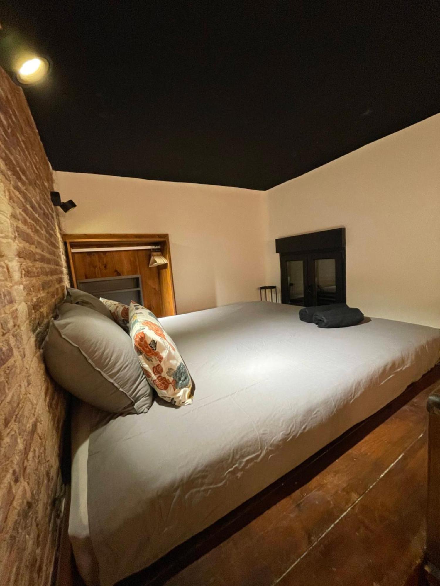 Apartamento Moderno En Edificio Historico Madrid Bagian luar foto