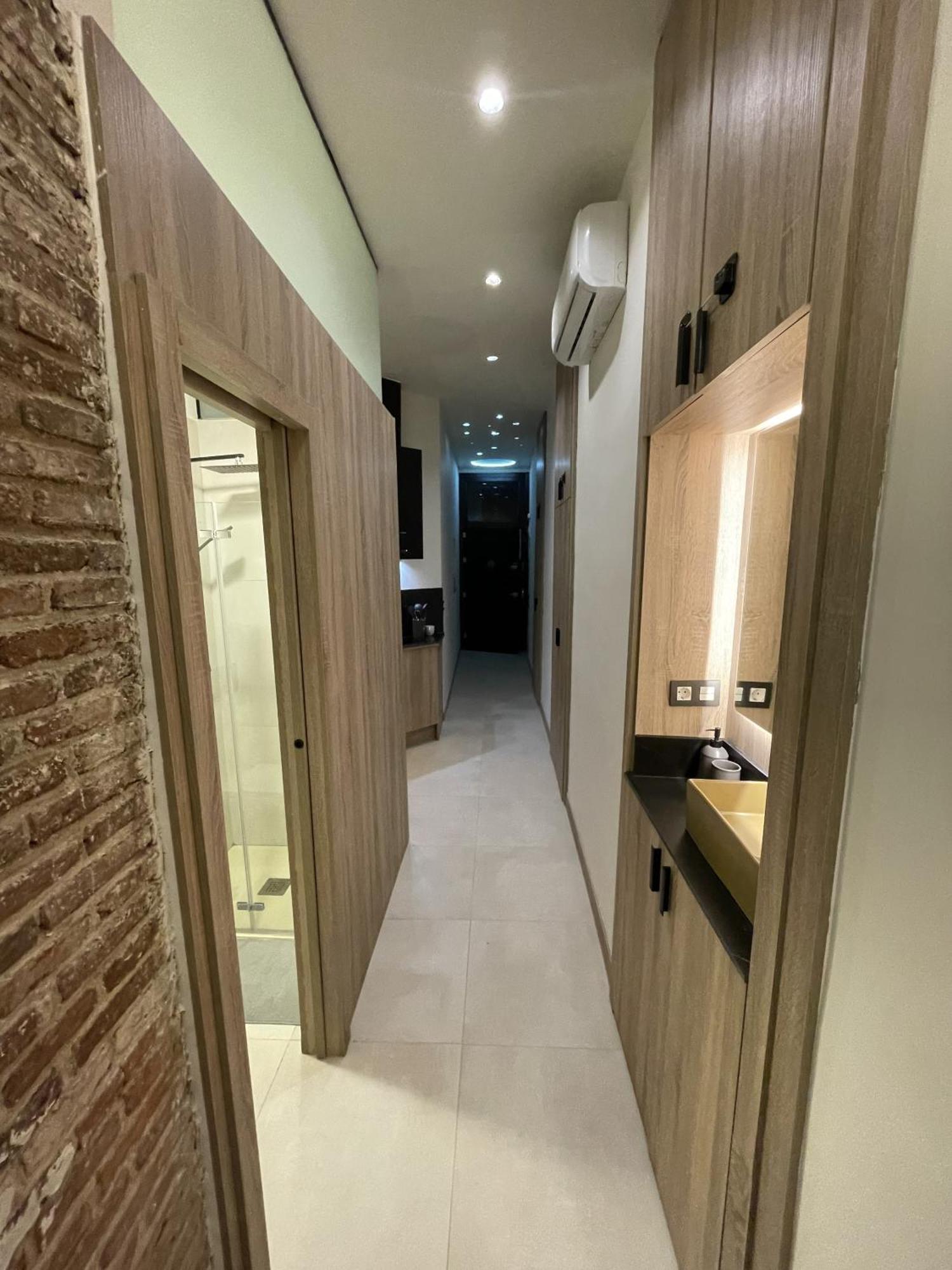 Apartamento Moderno En Edificio Historico Madrid Bagian luar foto