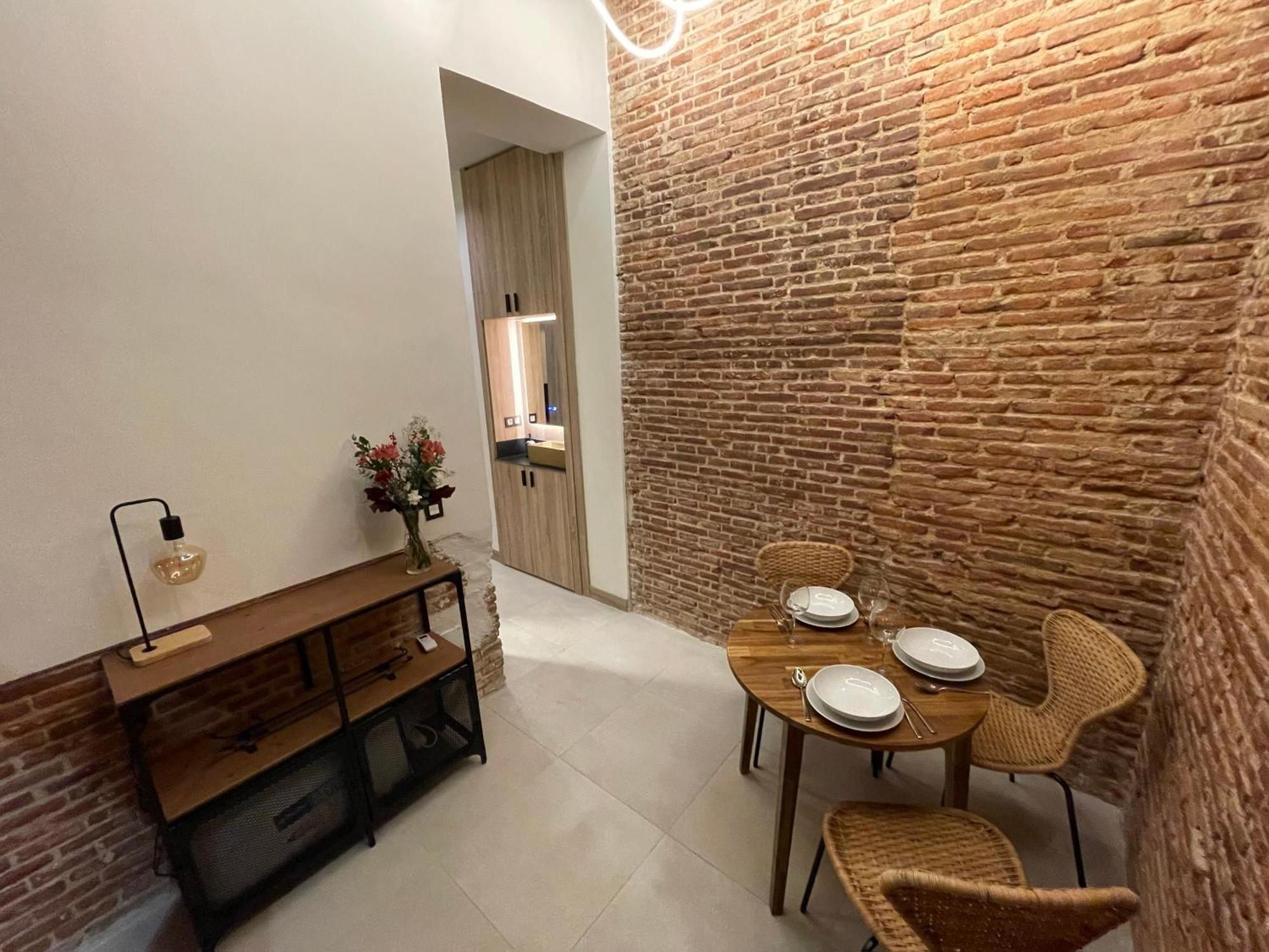 Apartamento Moderno En Edificio Historico Madrid Bagian luar foto