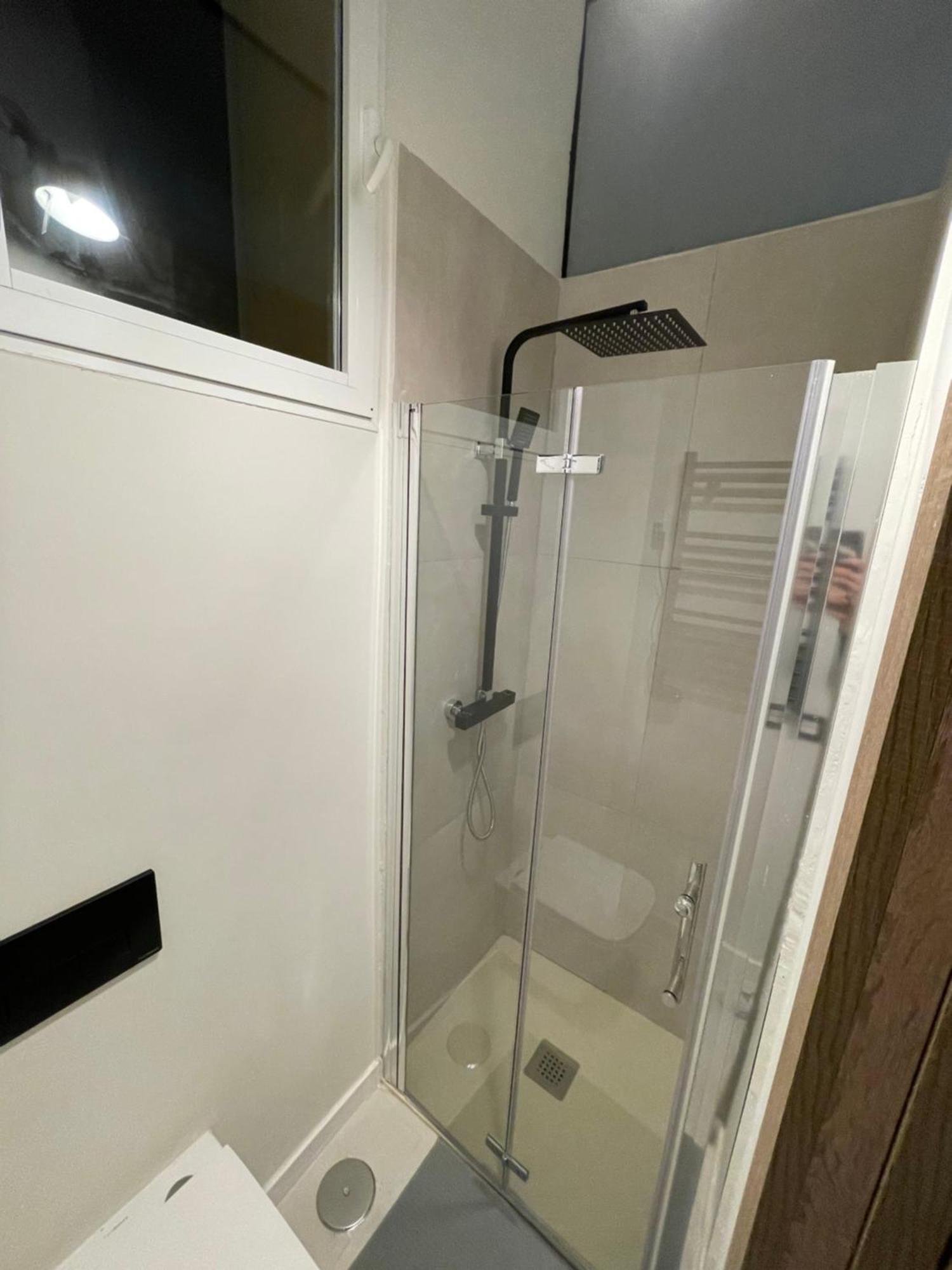 Apartamento Moderno En Edificio Historico Madrid Bagian luar foto